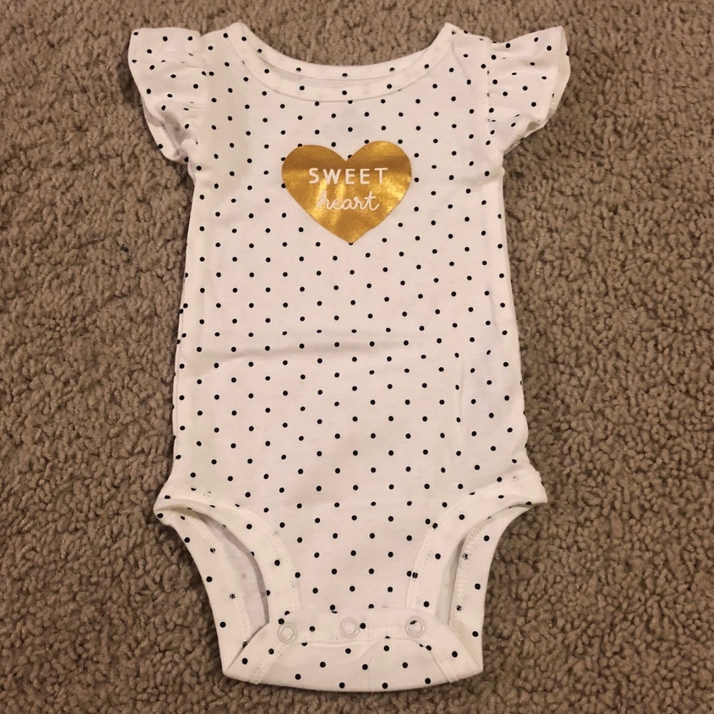 2 bodysuits